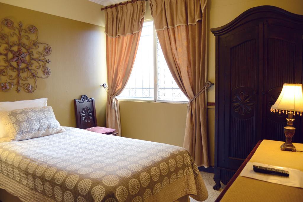 Hostal Villa Toscana Guatemala City Luaran gambar